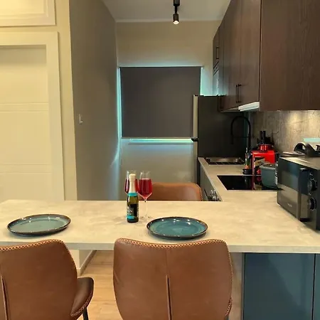 Beautiful One Bedroom 100 Meters From The Beach, Recently Renovated Appartement Limassol