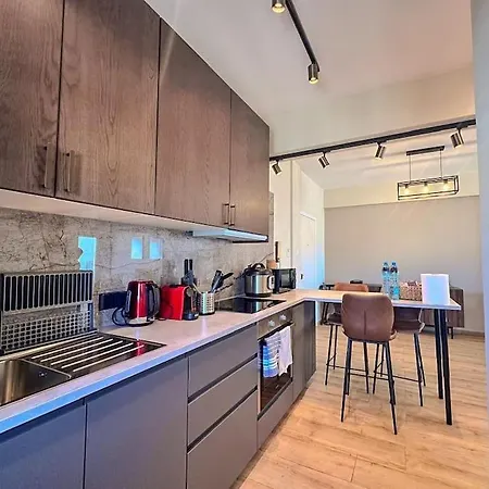 Apartamento Beautiful One Bedroom 100 Meters From The Beach, Recently Renovated *