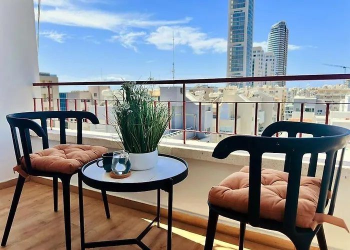 Appartement Beautiful One Bedroom 100 Meters From The Beach, Recently Renovated