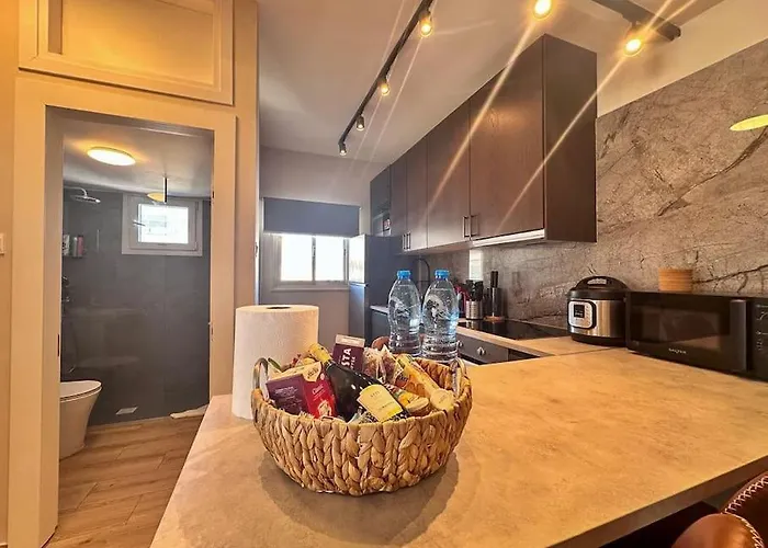 Appartamento Beautiful One Bedroom 100 Meters From The Beach, Recently Renovated