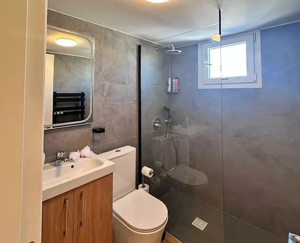 Appartamento Beautiful One Bedroom 100 Meters From The Beach, Recently Renovated Limisso