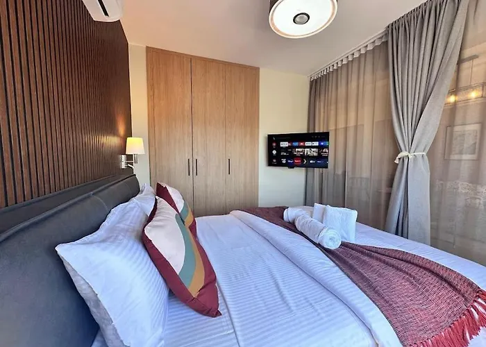 Beautiful One Bedroom 100 Meters From The Beach, Recently Renovated * Limisso